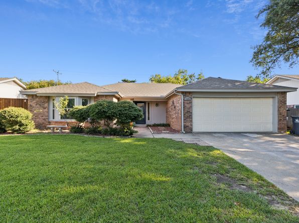 Home for Sale in Arlington TX