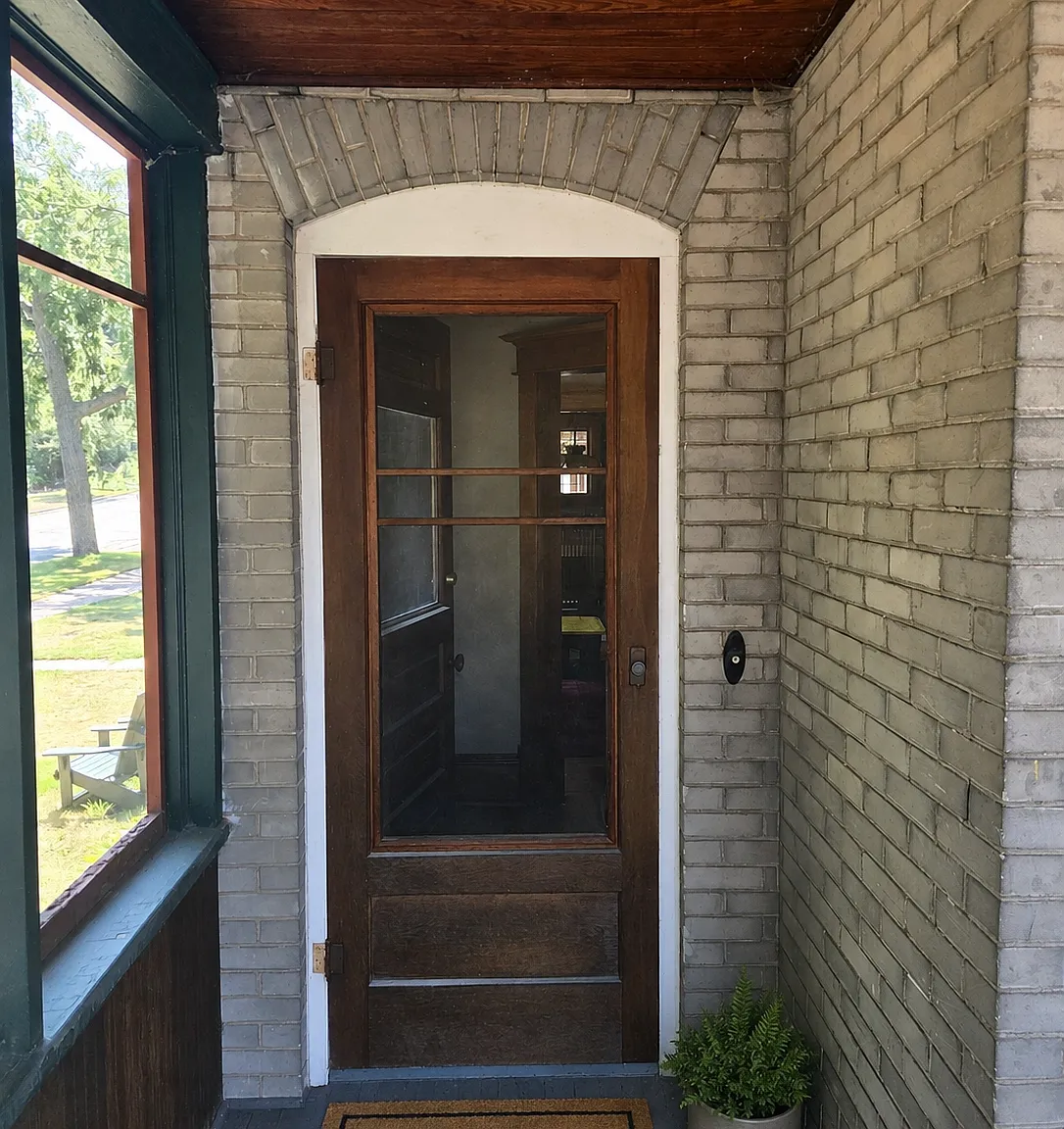 3 bed, 1.5 bath, 1606 sqft, $2,400 — Photo 3