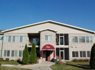 1 Cherokee Cir UNIT 104, Madison, WI 53704