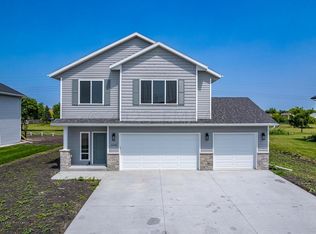 3445 47th Ave S, Fargo, ND 58104