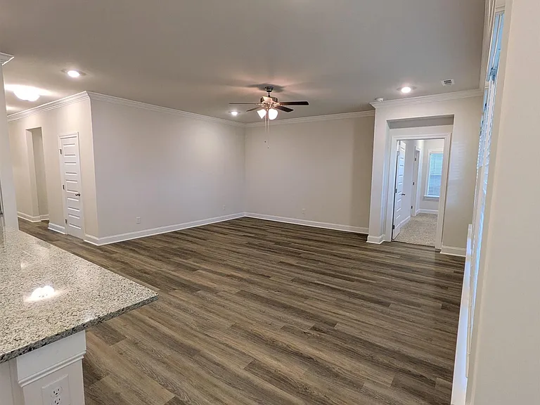 336 Jackson Point Cir — Photo 13