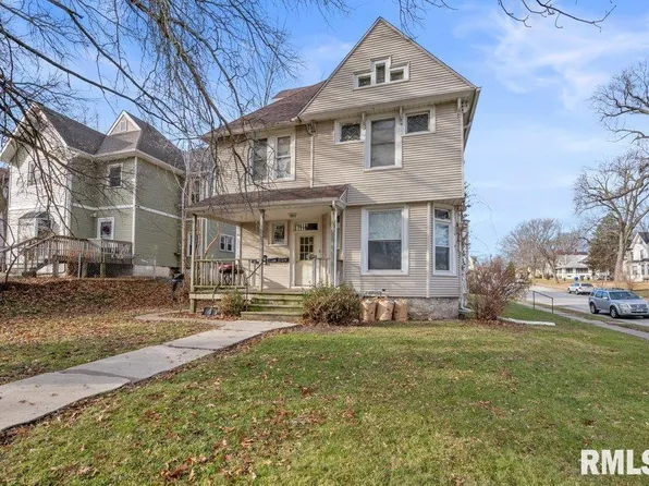 1228 Tremont Ave, Davenport, IA 52803