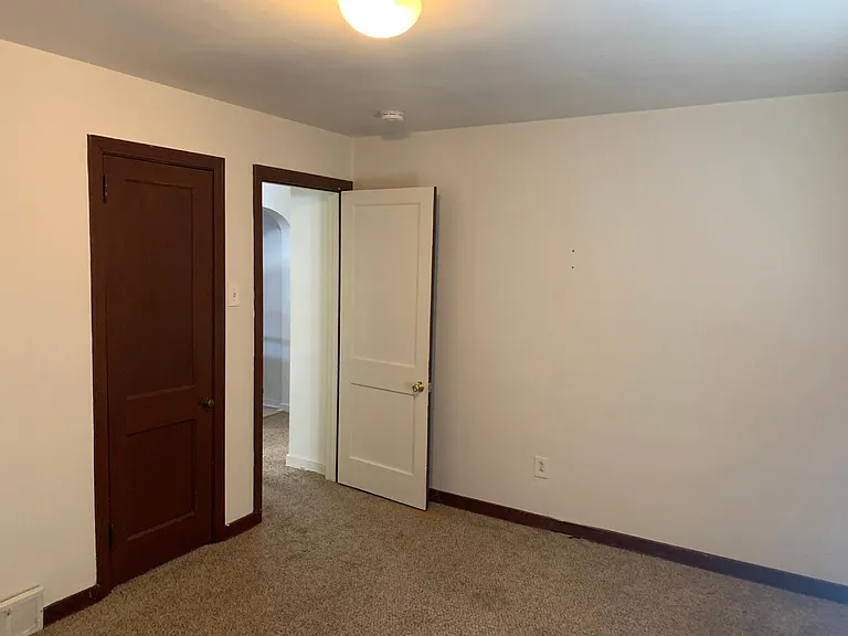 311 S Washington Ave — Photo 7