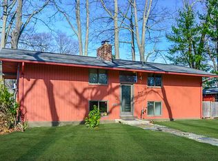 445 Diamond Hill Rd, Warwick, RI 02886