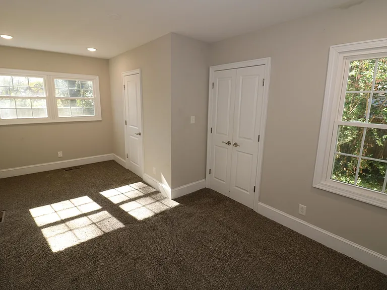 2227 Celia Ave — Photo 11