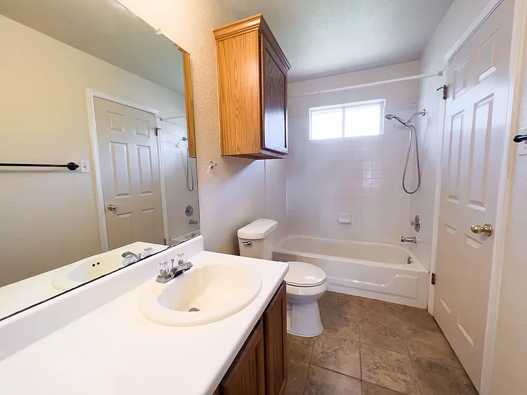 505 Shant St — Photo 13