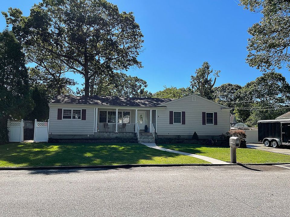 1st image of 18 Carol Ln