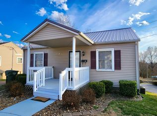 64 W McLaughlin Ave, Madisonville, KY 42431