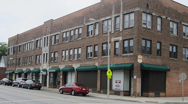 3227 W Lincoln Ave — Photo 14