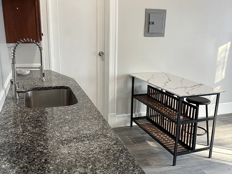 46 Woodland St #1 — Photo 9