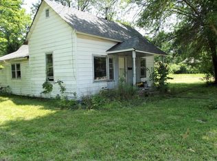 285 S Main St, Bridgeport, IL 62417