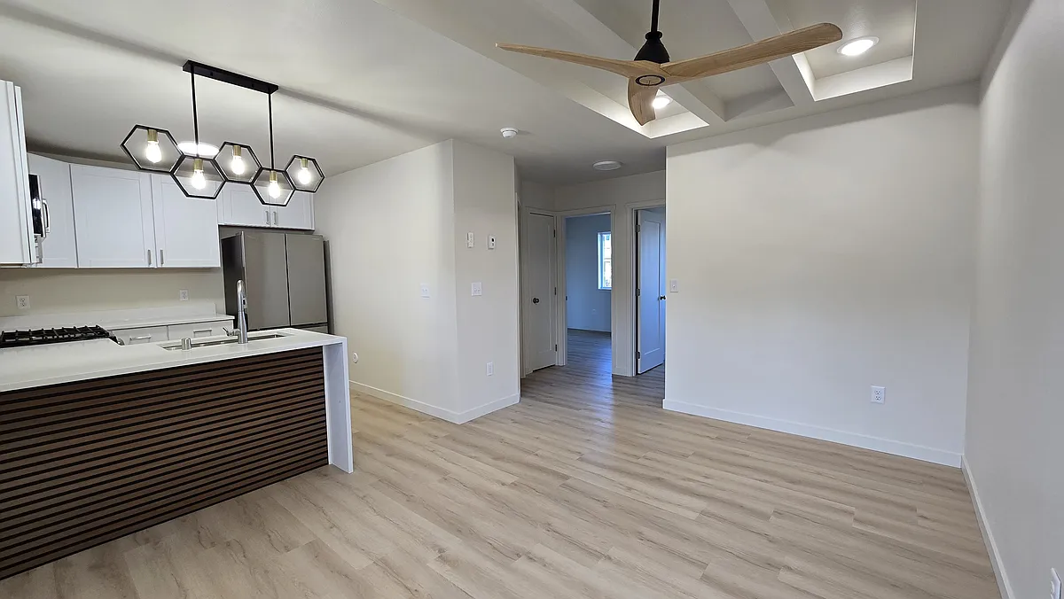 Building Photo - 140 Lawton Dr #5