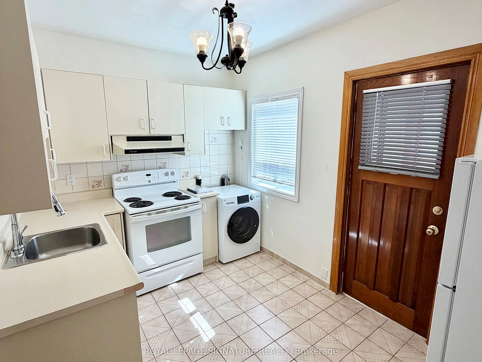 2 bed, $1,800 — Photo 3