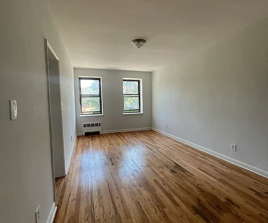 6227 Broadway #1B