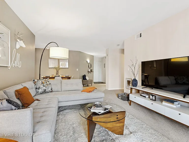 1621 Westminster Dr #112 — Photo 19