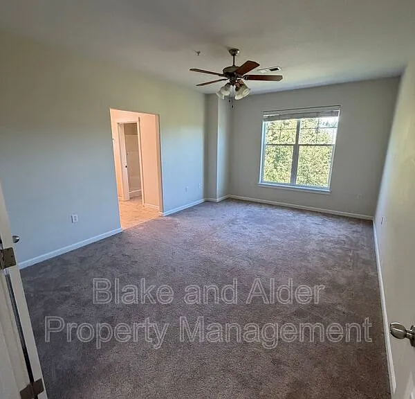 10805 NE Red Wing Way #202 — Photo 17