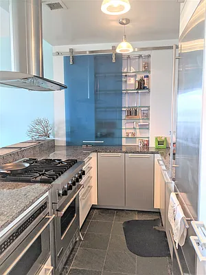 Rented by Compass | media 17