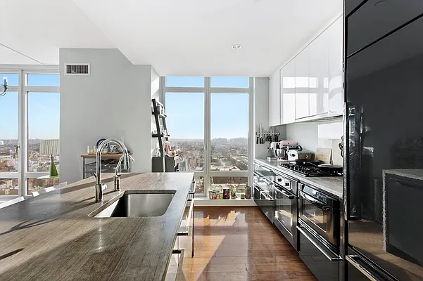 Rented by Oxford Property Group | media 12