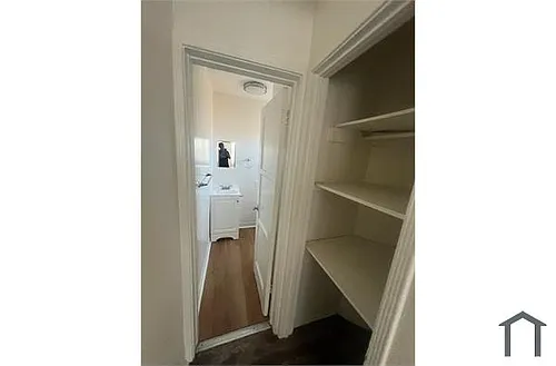 1405 W 35th St #1405 Photo 1