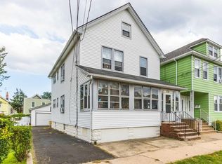 658 Chestnut St, Kearny, NJ 07032