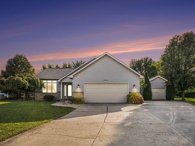 5399 Bunkerway Ct SW, Wyoming, MI, 49509