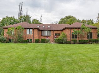 5 Sequoia Rd, Hawthorn Woods, IL 60047
