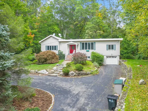 61 Shady Lane, Stamford, CT 06903