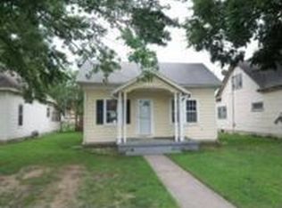 211 W 16th Ave, Hutchinson, KS 67501