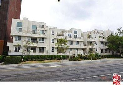 3rd image of 4925 Wilshire Blvd APT 202