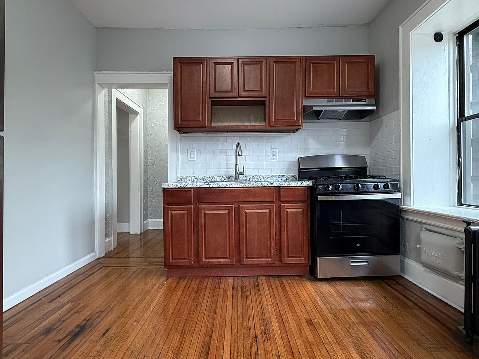 1st image of 645 Summer Ave APT A6