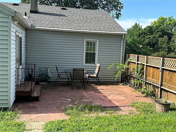 4th image of 2813 Jackson St