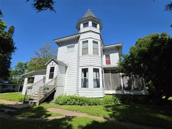 940 Bridge Street #1-4, Chippewa Falls, WI 54729