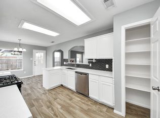 4805 E Columbary Dr, Rosenberg, TX 77471