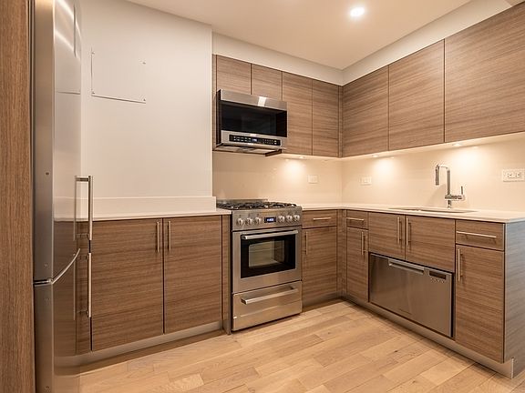 5th image of 340 E 51st St #3K