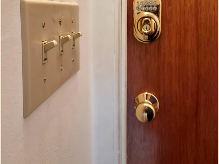 38 Clymer St #2 — Photo 3