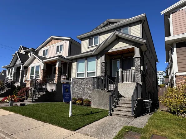 1426 Finlay St #3, White Rock, BC V4B 4L5
