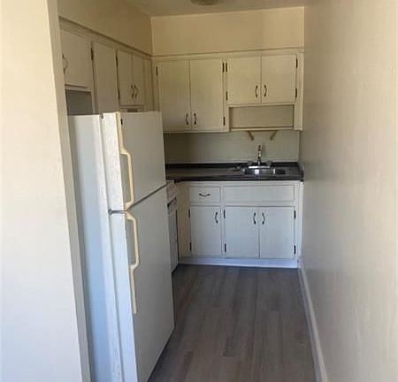 3rd image of 1812 E Oakland Park Blvd APT 22