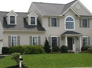 34 Pennwood Dr, Morgantown, PA 19543