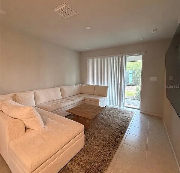 1138 Creek Valley Ct — Photo 4