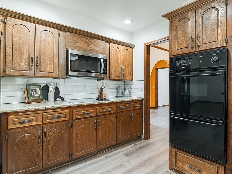 3121 Kent Dr — Photo 20