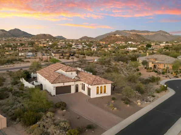 8334 E LAUREL Circle, Mesa, AZ 85207