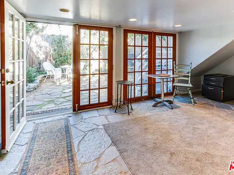 145 Hart Ave — Photo 35