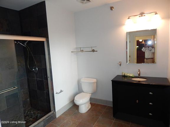 5th image of 1915 Wrocklage Ave Unit 206