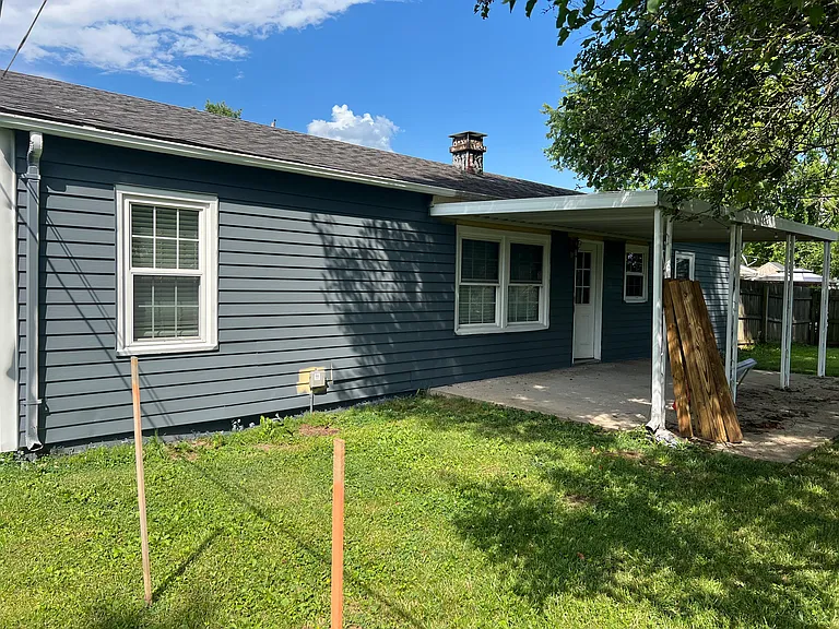 2685 Streamside Dr — Photo 10