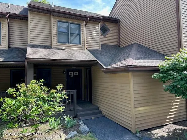 43 Sky View Cir Unit D, East Stroudsburg, PA 18302