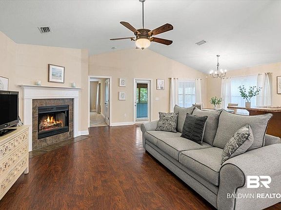 5th image of 2746 Rosebud Dr