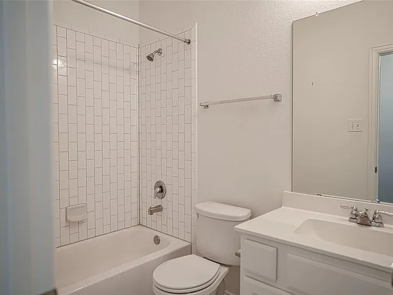 16131 Sommerall Creek Ln — Photo 30