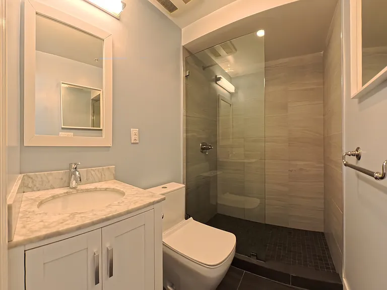 1840 Golden Gate Ave #A — Photo 12