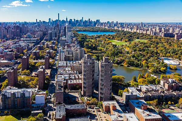 Rented by Compass | media 10