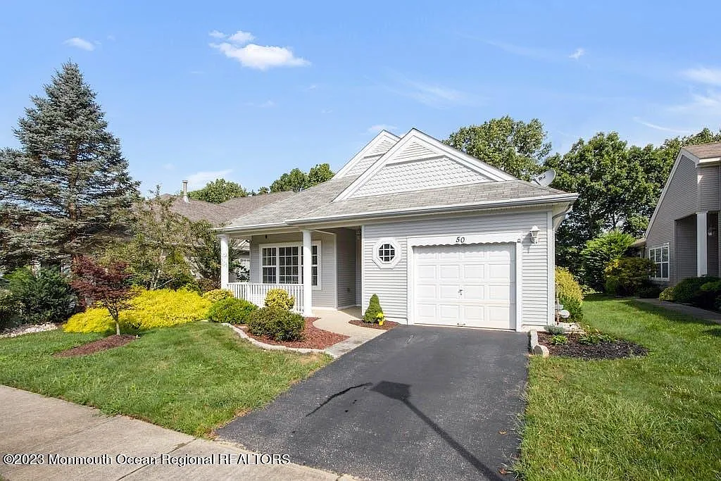 50 Isabella Drive photo 1